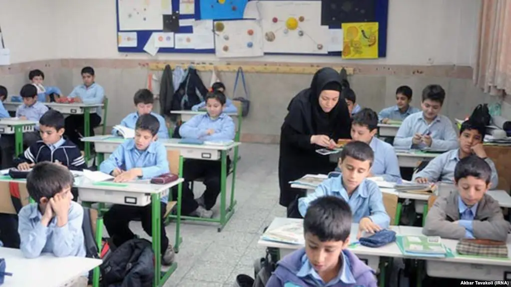 ورود یک میلیون و ۱۵۴ هزار نوآموز به کلاس اول/ برگزاری حضوری کلاسها در همه مقاطع