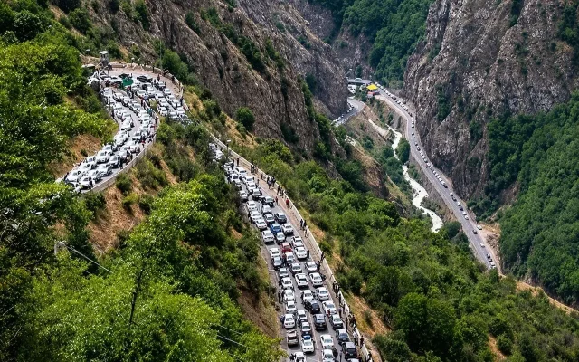 جاده هراز یک طرفه شد