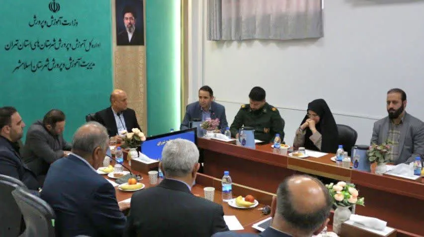 مدیر آموزش‌وپرورش اسلامشهر خبر داد: آسفالت ۵۸ حیاط مدرسه در دو سال گذشته