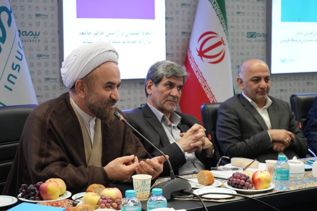 با حضور خانواده دو شهید دانش آموز میناب ;دی نامیت; بیمه دی رونمایی شد/ امکان خرید و فروش بدون تعطیلی