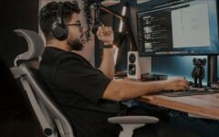 فاصله مناسب شما با مانیتور چقدر است؟/ ارتفاع مانیتور به اندازه فاصله اهمیت دارد