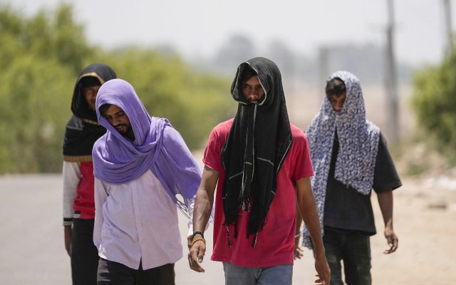 امواج گرما با ده‌ها مشکل سلامتی مرتبط هستند