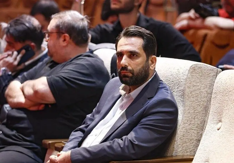 سخنگوی هیئت مدیره پرسپولیس: برخی نورچشمی فدراسیون و سازمان لیگ شدهاند