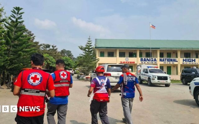 Three dead and eight injured in Philippines school shooting