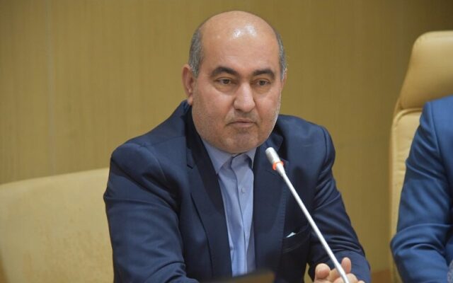 حضور مسئولان کشوری و استانی در روستاهای کازرون؛ پیگیری جدی برای رفع مشکلات ارتباطی کازرون/افتتاح طرحهای عمرانی بلیان و بررسی ظرفیتهای گردشگری