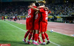 رکورد جذاب بالانشینان لیگ برتر ادامه دار می‌شود؟!