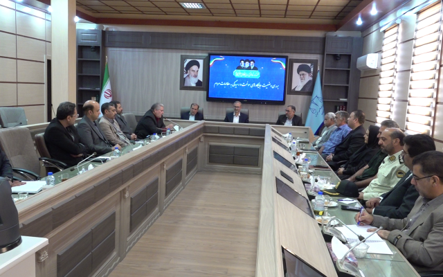 شکسته شدن صفهای بنزین با اضافه شدن بنزین نرخ سوم به کارت سوخت شهروندان