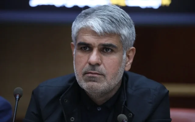 عضو هیئت‌رئیسه مجلس: دشمن با شکست در جبهه نظامی به دنبال اختلاف میان مسئولان و مردم است