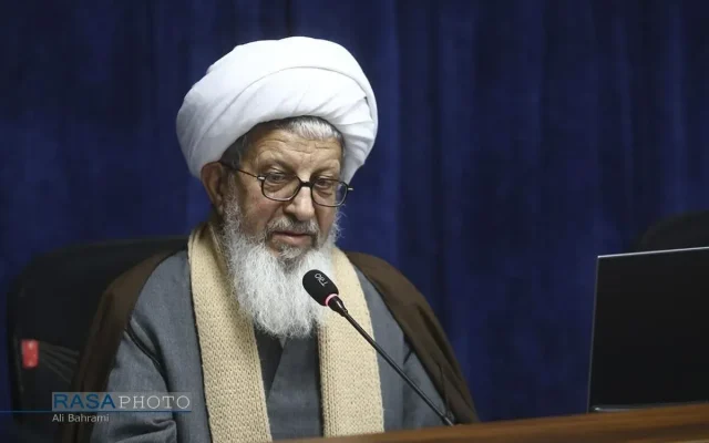 اعلام برنامه دروس آیتالله احمدی فقیه یزدی