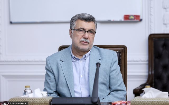 وزیر بهداشت: کمبود داروهای اساسی نسبت به پیش از جنگ کمتر است/ مشکلاتی در زمینه قیمت داروها وجود دارد که متاثر از شرایط است/ وضعیت تامین خون، داروهای اساسی و سرم خوب است