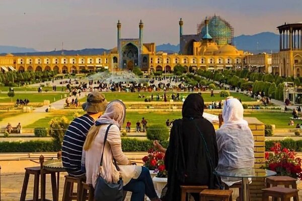 آبیان: ۶۰ درصد گردشگران اصفهان در یک دهه گذشته از دست رفتهاند