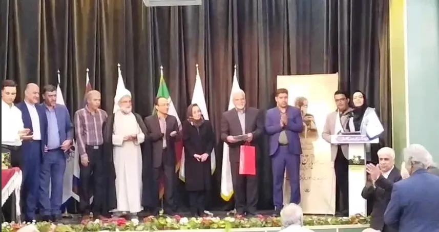 شکوه ادب در آستانه روز شعر؛ برگزاری چهارمین دوره جایزه ادبی دکتر بهنیا در کاشان