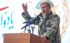 ملت ایران با ایستادگی خود پروژه دشمن را شکست داد