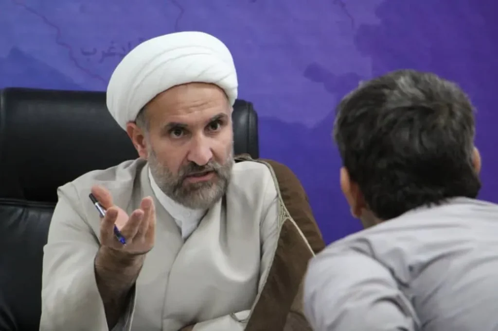 از شنیدن بیواسطه مشکلات مردم تا بررسی موشکافانه پروندهها؛ ۱۱۰ مراجعهکننده پای گفتوگوی مستقیم با رئیس کل دادگستری استان کرمانشاه