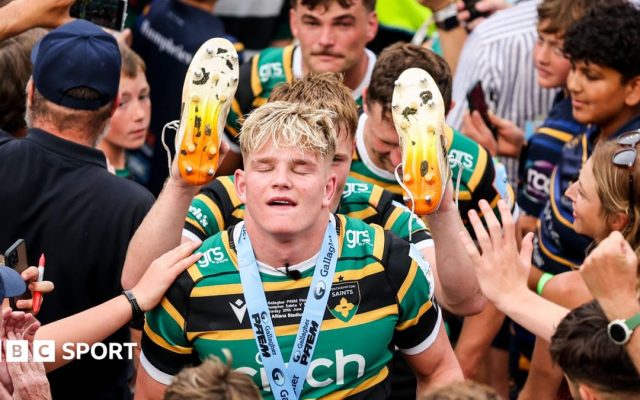'He's an idiot, but he's our idiot' - Saints fans on Pollock contract stand-off