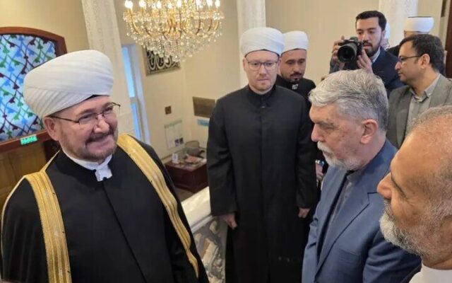 تأکید مفتی اعظم روسیه بر نقش آیت‌الله خامنه‌ای در وحدت اسلامی
