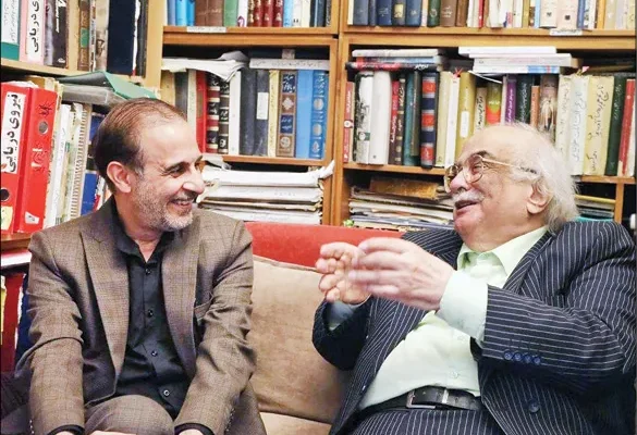 رادیو، تلویزیون و کتاب ابزارهایی برای روایت هستند