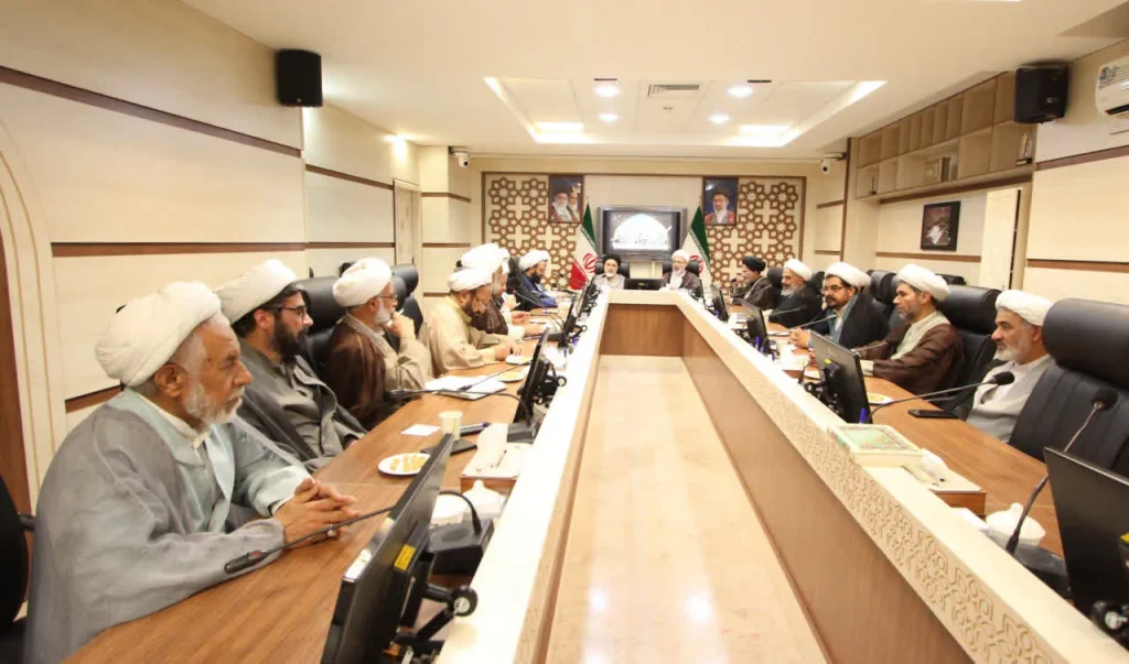 تأکید بر تحول در نظام تربیتی در دیدار مجمع نمایندگان طلاب با معاون تهذیب حوزه