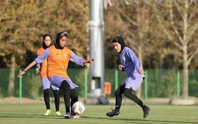 استقلال و پرسپولیس بانوان با برد شروع کردند