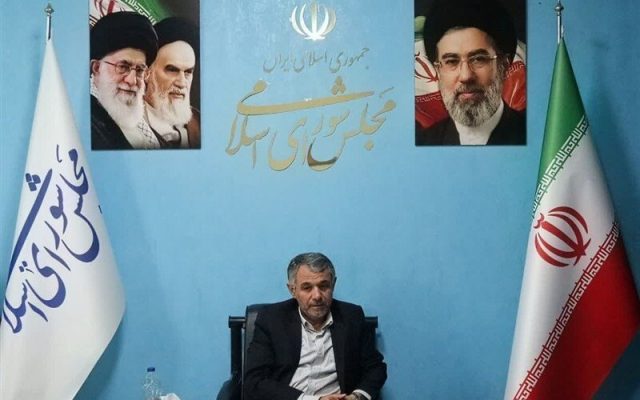 مردم هیچ‌گاه در روزهای سخت پشت نظام را خالی نکرده‌اند