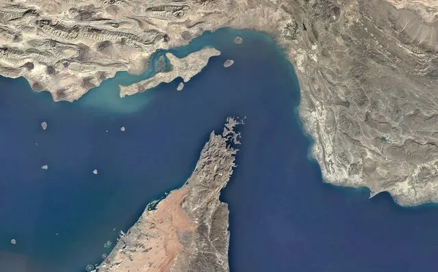 تروئیکای اروپایی و پنج کشور همسو مواضع خود درباره تنگه هرمز را تکرار کردند