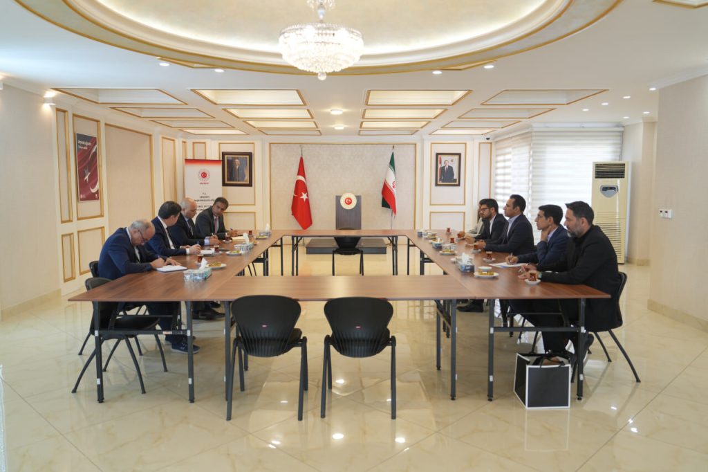 آمادگی ترکیه برای توسعه همکاری‌های ورزشی با آذربایجان‌غربی
