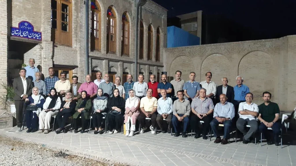 به مناسبت روز سینما نشست تخصصی «تاریخچه سینما در لرستان» برگزار شد