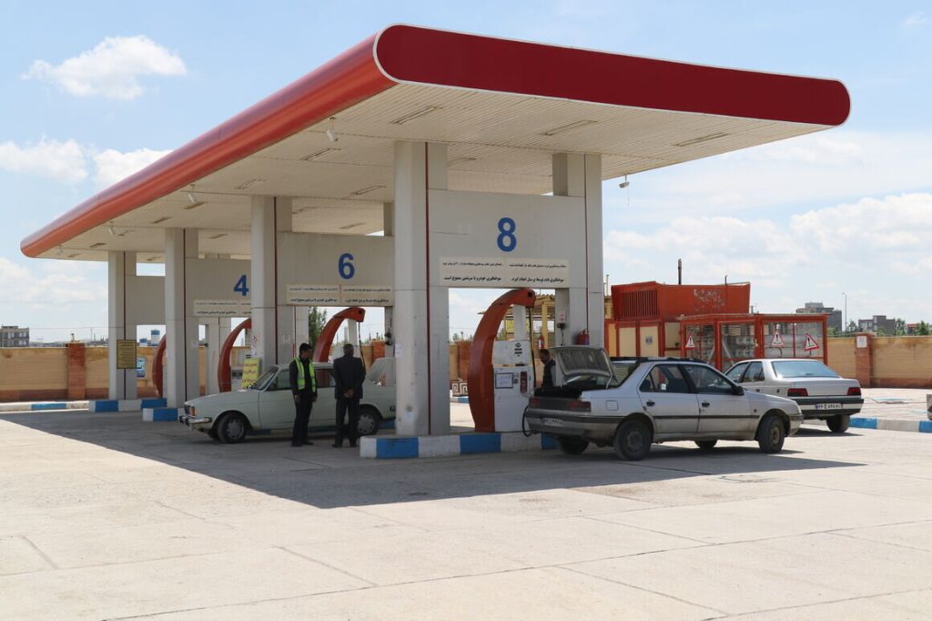 اتوبوسهای شهری و جایگاههای CNG کاشان تا نیمه مهرماه رایگان شد