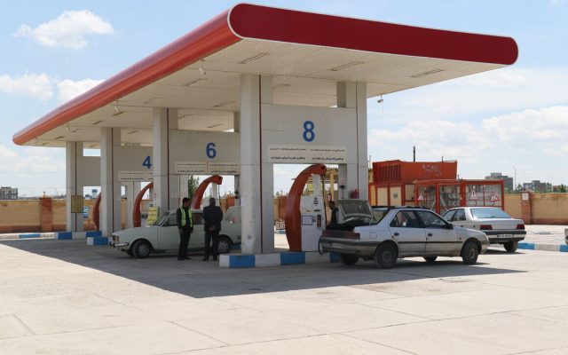 اتوبوس‌های شهری و جایگاه‌های CNG کاشان تا نیمه مهرماه رایگان شد