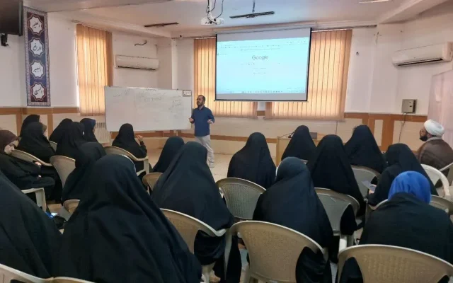 برگزاری کارگاه تخصصی «هوش مصنوعی» در مدرسه علمیه الزهرا کازرون