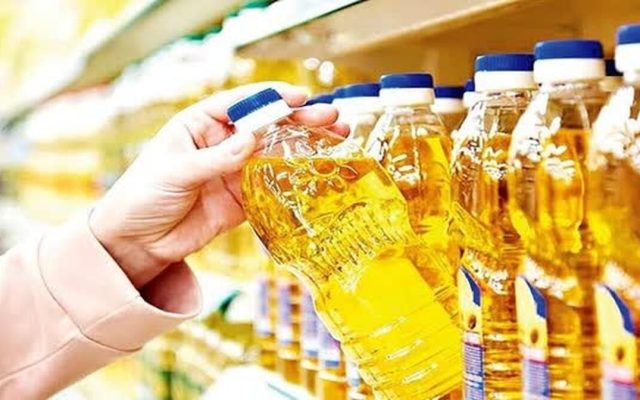 عرضه ۶۱۰ تن روغن خوراکی دولتی برای تنظیم بازار فارس