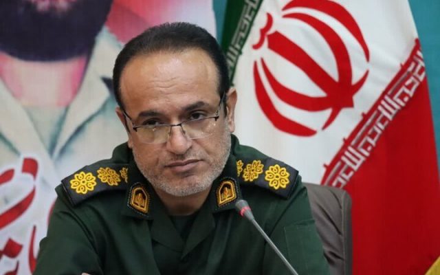 فرهنگ مقاومت و ایستادگی در برابر دشمن از میراث امامین انقلاب است