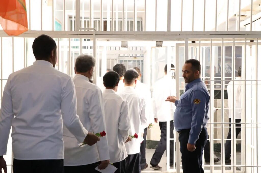 آزادی ۱۷ نفر از زندانیان غیر عمد در قم