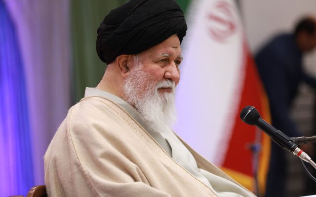 علم الهدی: دانشگاه معبد است و در معبد نباید اجازه داد دختر بی‌حجاب وارد شود/ اجرای برنامه‌های مبتذل در دانشگاه به اسم برنامه شاد خیانت به دانشجو است