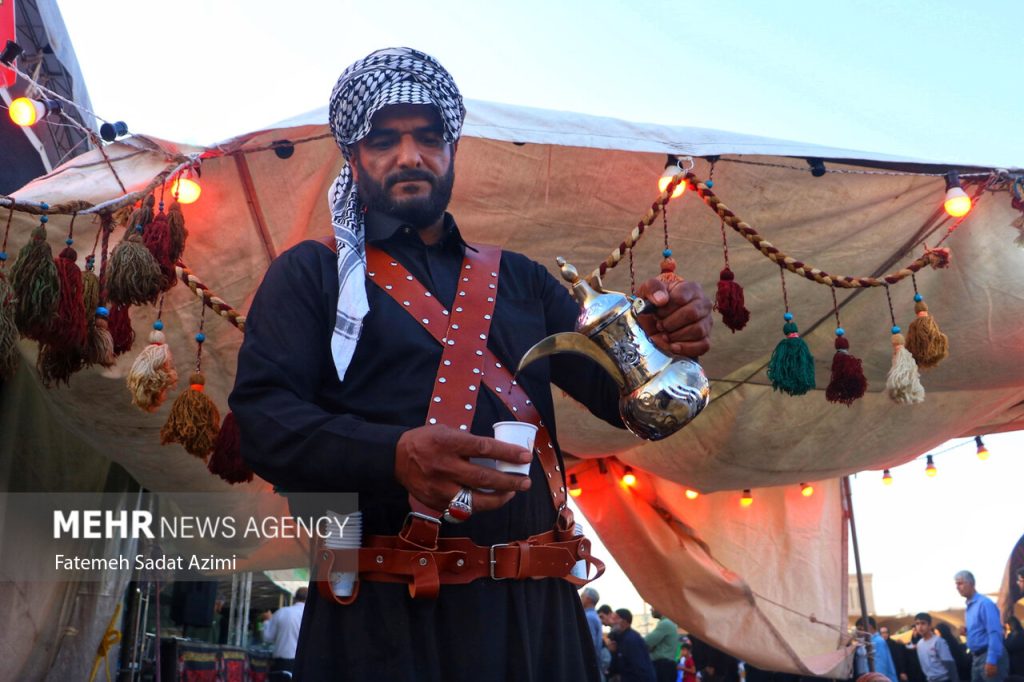 ۲۸۳ موکب در قم به زائران حضرت معصومه(س) خدمت‌رسانی می‌کنند