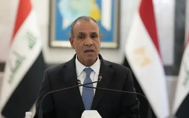 خسارت ۱۱ میلیارد دلاری کانال سوئز / وزیر امور خارجه مصر: خواستار کاهش تنش در بابالمندب هستیم