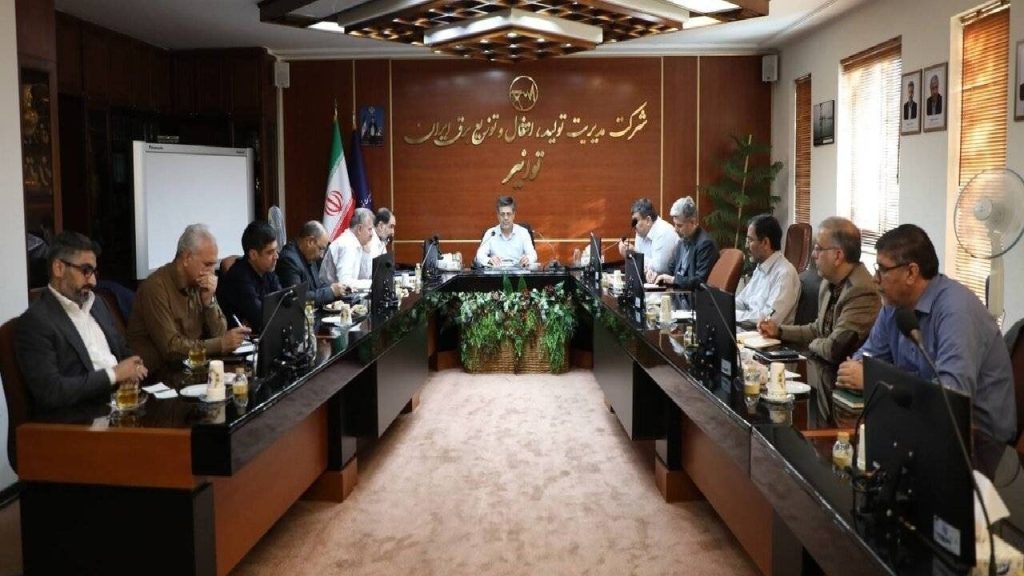 صنعت برق برای عبور مطمئن از زمستان آماده میشود