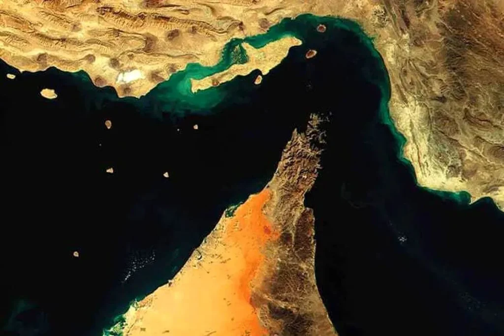 مجازات شناور‌های متخلف در تنگه هرمز تعیین شد