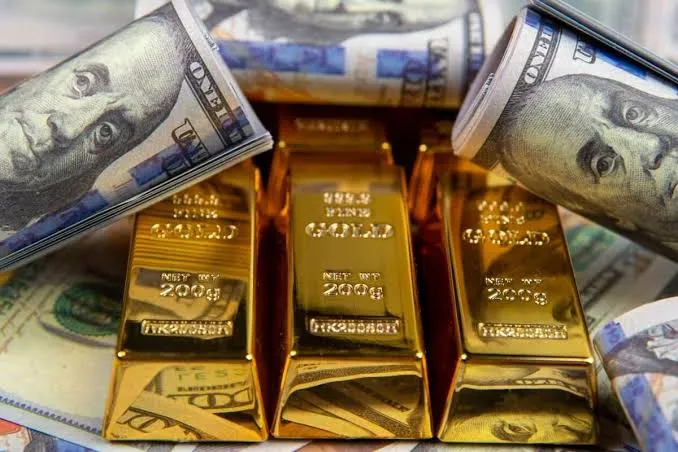 ریزش قیمت طلا و سکه در پی کاهش نرخ دلار+جزئیات