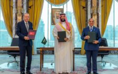قنادباشی: عربستان دست نیاز خود را به سمت پاکستان و ترکیه دراز کرد/ حمایت آمریکا از متحدانش دیگر در اولویت نیست