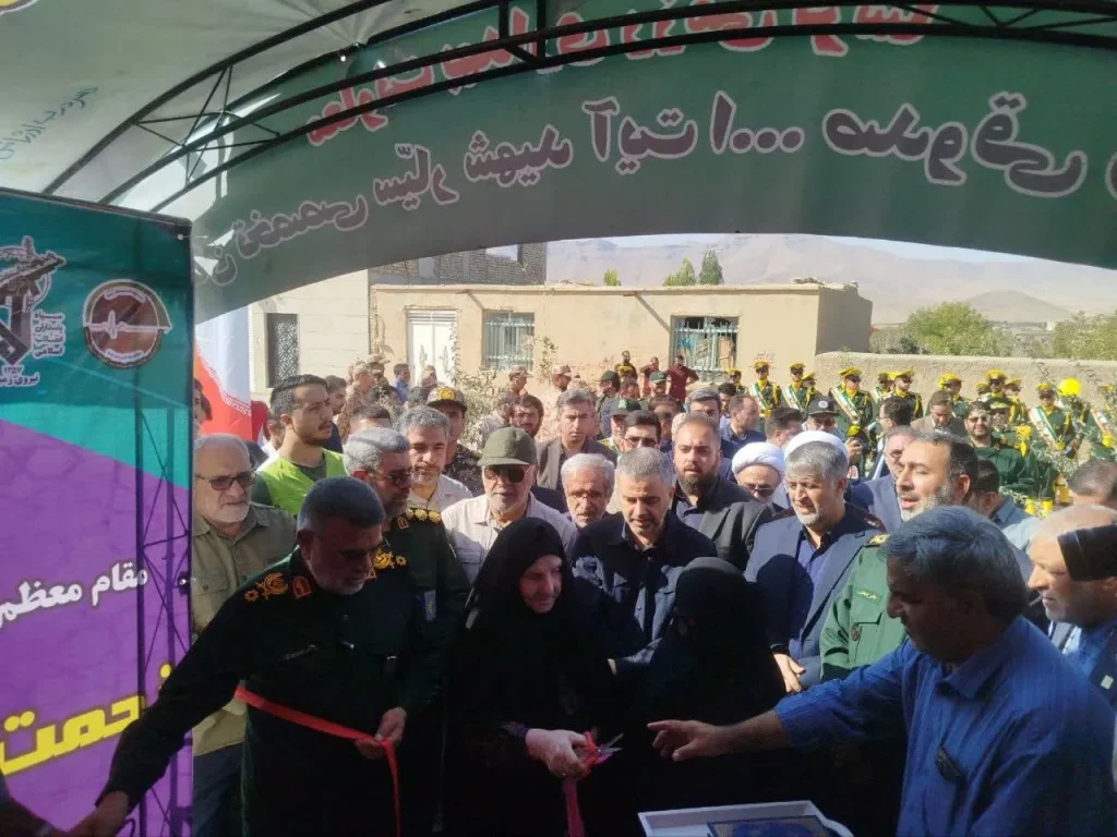 راهاندازی بیمارستان سیار فوقتخصصی «شهید صدوقی» نیروی زمینی سپاه در روستای دهسد همزمان با هفته دفاع مقدس