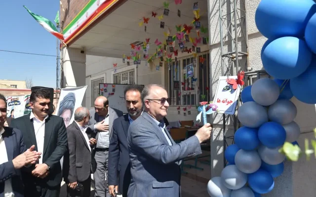 فرماندار کرج: معلمان، رزمندگان سنگر تعلیم و تربیت هستند