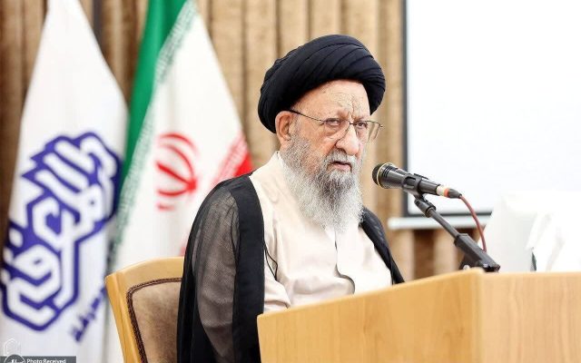 آیتالله نورمفیدی: حوزه باید هم آنچه در جهان مطرح میشود را بهدرستی بشناسد