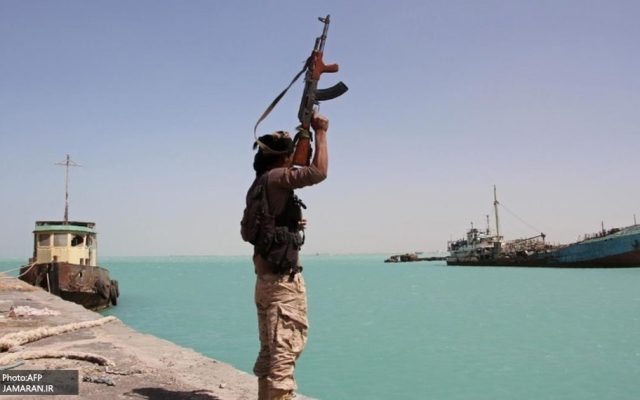 پیشروی حوثی‌ها در غرب یمن؛ تغییر موازنه در باب‌المندب
