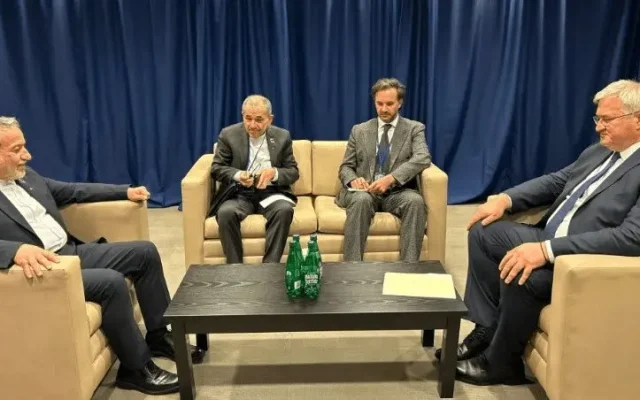 عراقچی با همتای اوکراینی دیدار کرد / پیام کاهش تنش