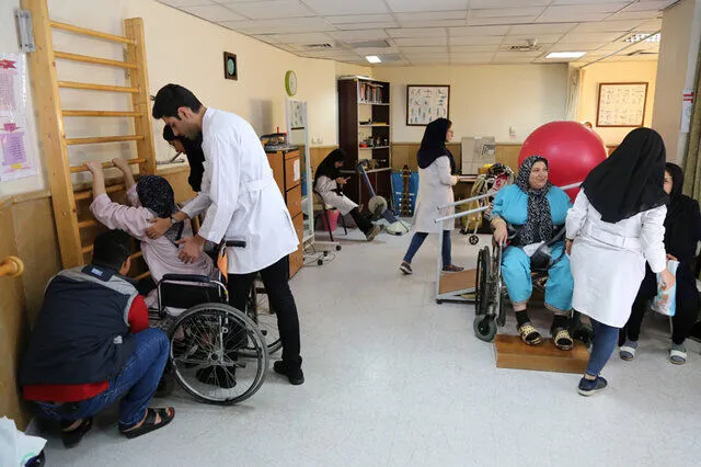 ارائه بیش از ۲۸۰۰ خدمت تخصصی کلینیک توانبخشی هلال‌احمر خوزستان
