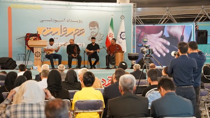 تجلیل از اساتید، خبرنگاران و روابط‌عمومی‌های برگزیده دررویداد «هم‌روایت» کرمان