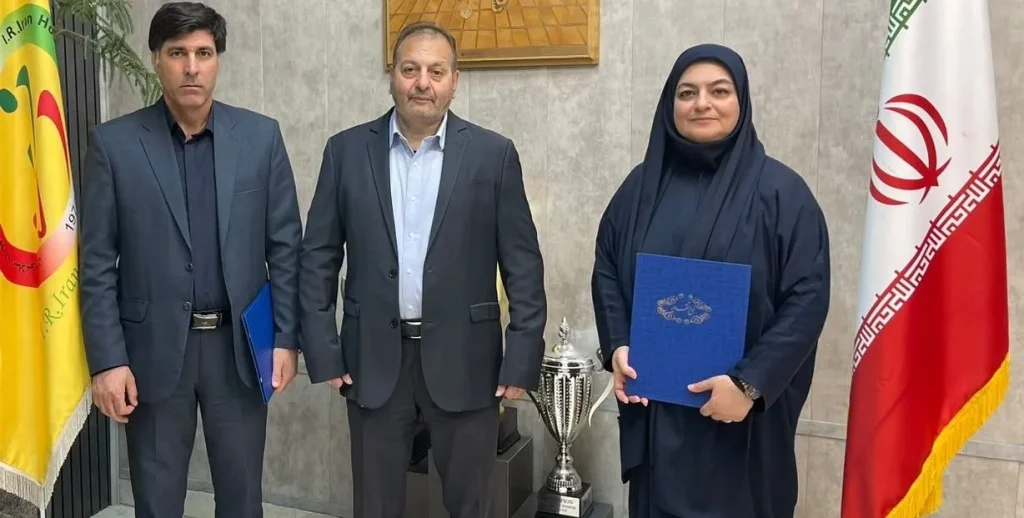 امضای توافقنامه بین فدراسیون هاکی و آموزش و پرورش تهران