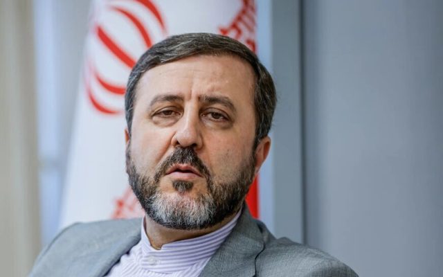 غریب‌آبادی: اکنون همگان تایید می‌کنند که آمریکا در میناب و لامرد مرتکب جنایت جنگی شد / واشنگتن نمی‌تواند از مسوولیت خود بگریزد