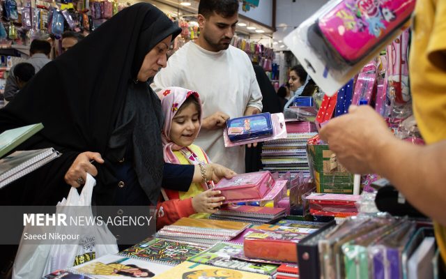 گشت مشترک بازار لوازم‌التحریر در فارس کلید خورد